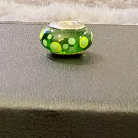 Pandora Green Glass Charm with Polka Dots - Picture 3 of 3
